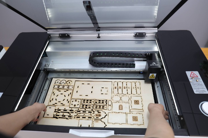 激光雕刻機(jī)出口美國(guó)有限制嗎？(圖1)