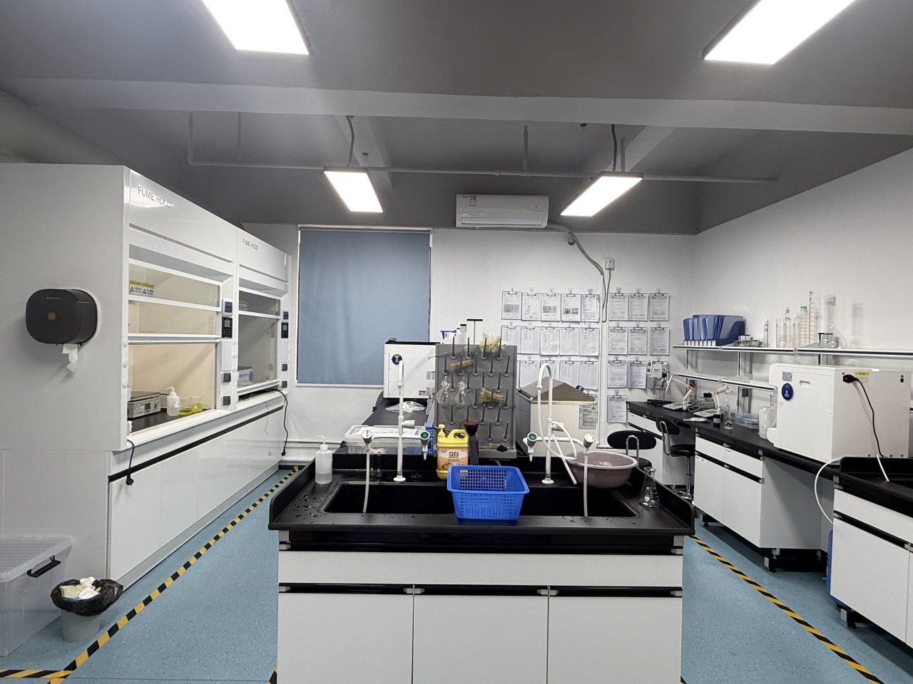 化學(xué)實(shí)驗(yàn)室介紹(圖1)